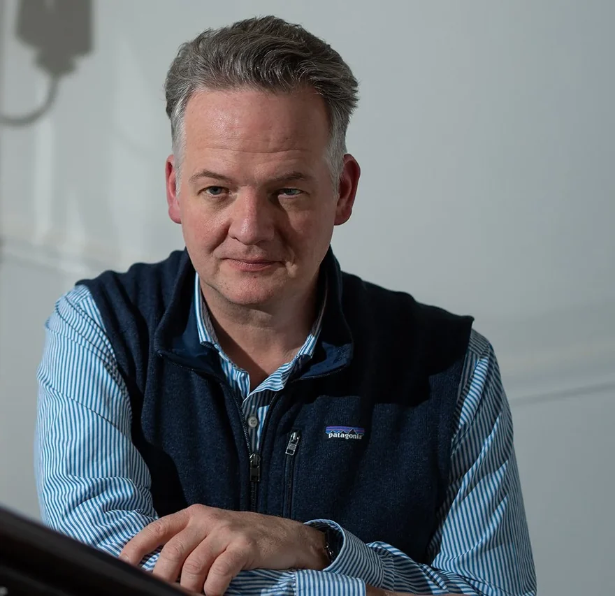 Porträt von Sebastian Sauerborn, internationaler Steuerexperte für Strukturwahl, US LLC und britische Limited